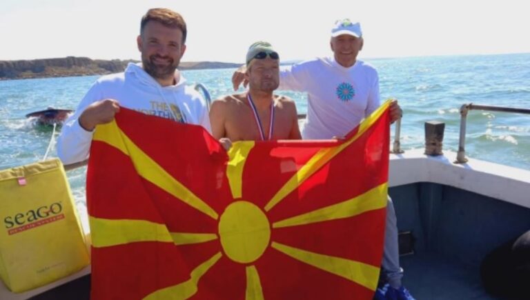 Поп Ацев е петтиот Македонец што го преплива Ла Манш
